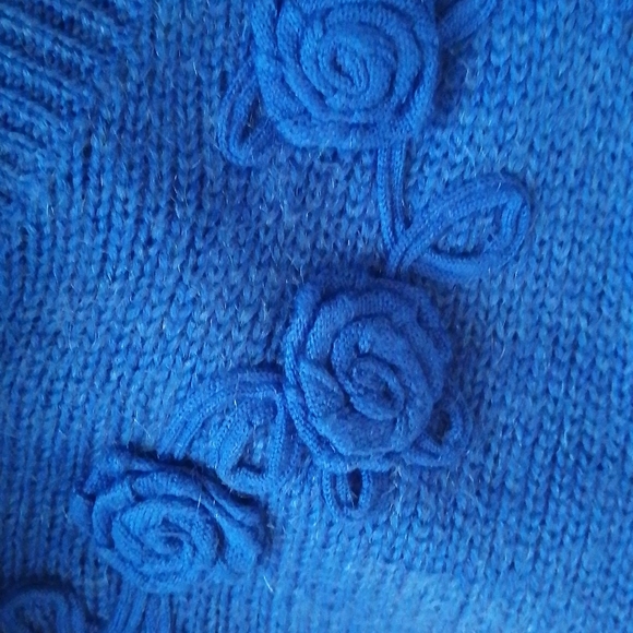 ALFRED SUNG, vintage, ladies blue knit  cardigan  ,sweater ,size  medium - Picture 7 of 9